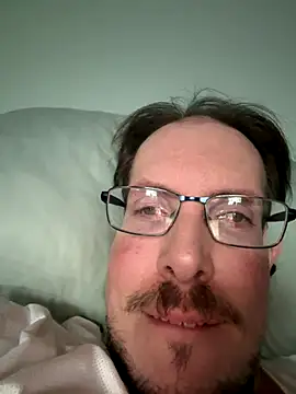 Snapshot of JJG327 chatting on 09-10-25, 12:04 JJG327 online show from 09-10-25, 12:04