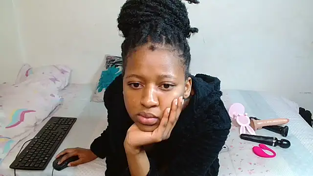 SinfullyForbiddeno7 online show from 09-26-25, 10:38