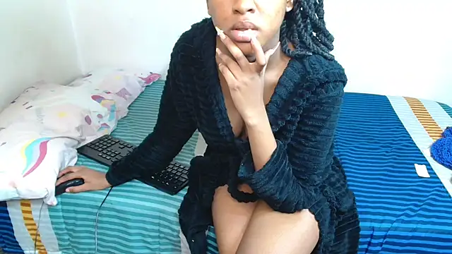 SinfullyForbiddeno7 online show from 11-02-25, 04:17