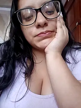 Snapshot of Vanesitacooper chatting on 10-11-25, 06:09 Vanesitacooper online show from 10-11-25, 06:09