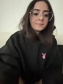 GiuliaDollx online show from 04-15-26, 04:11