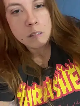 Lazinha18 online show from 10-16-25, 03:15