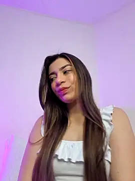 AmaiaSalvatore online show from 10-18-25, 01:13