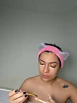 AmaiaSalvatore online show from 09-19-25, 09:41