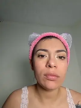 AmaiaSalvatore online show from 09-20-25, 09:20