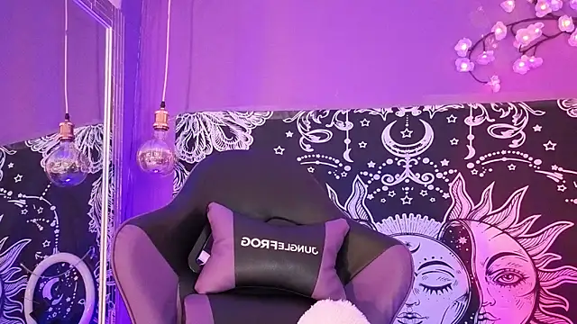 Snapshot of Gaia_Gatex chatting on 02-13-26, 02:50 Gaia Gatex online show from 02-13-26, 02:50