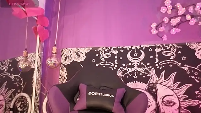 Snapshot of Gaia_Gatex chatting on 02-21-26, 01:46 Gaia Gatex online show from 02-21-26, 01:46