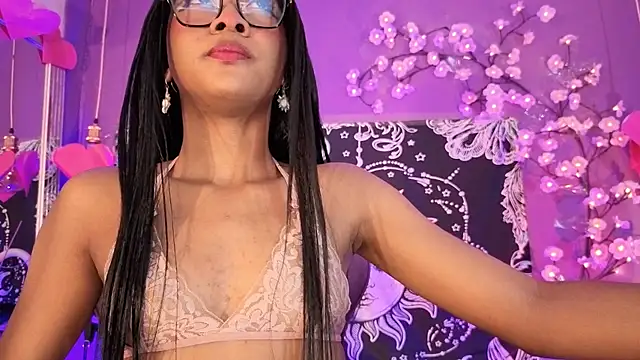 Snapshot of Gaia_Gatex chatting on 02-18-26, 01:29 Gaia Gatex online show from 02-18-26, 01:29