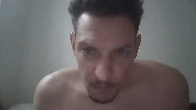 Snapshot of ARTANIS20 chatting on 05-06-26, 08:18 ARTANIS20 online show from 05-06-26, 08:18