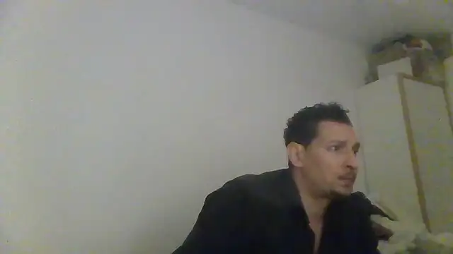 Snapshot of ARTANIS20 chatting on 05-29-26, 12:16 ARTANIS20 online show from 05-29-26, 12:16
