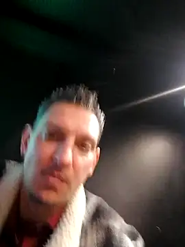 Snapshot of ARTANIS20 chatting on 05-08-26, 01:42 ARTANIS20 online show from 05-08-26, 01:42