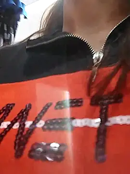 dyjaA online show from 11-04-25, 06:11