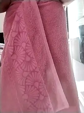 dyjaA online show from 09-17-25, 03:25