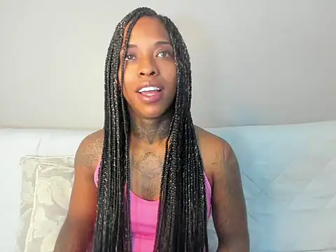 Pauline Fox online show from 09-18-25, 01:41