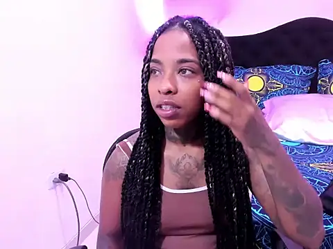 Pauline Fox online show from 04-29-26, 02:49