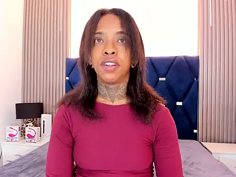 Pauline Fox online show from 10-31-25, 12:51