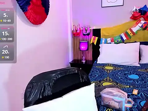 Pauline Fox online show from 07-10-26, 02:22