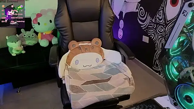 Yuhwan  online show from 11-10-25, 07:19