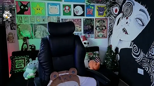 Yuhwan  online show from 12-20-25, 10:34