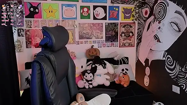 Yuhwan  online show from 10-28-25, 07:46