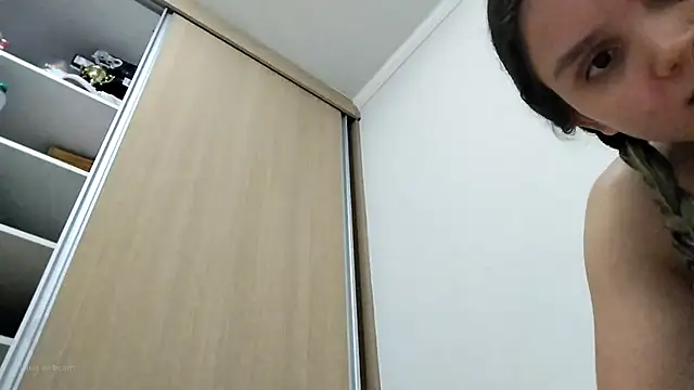 Snapshot of isabelly08ty chatting on 10-23-25, 03:05 isabelly08ty online show from 10-23-25, 03:05