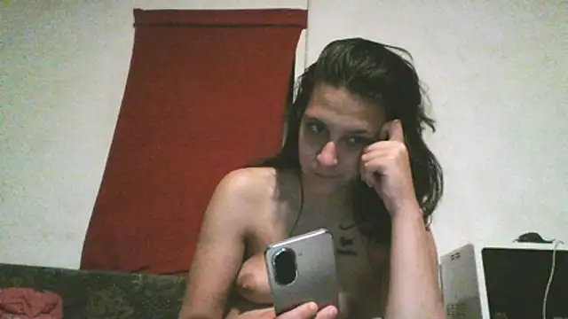Snapshot of Themaskedgirl21 chatting on 06-13-26, 11:45 Themaskedgirl21 online show from 06-13-26, 11:45