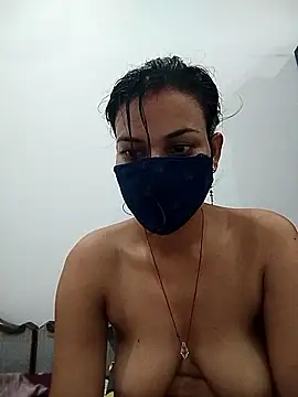 Snapshot of Miss-0012 chatting on 10-16-25, 04:26 Miss-0012 online show from 10-16-25, 04:26