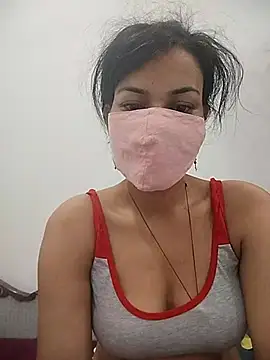 Snapshot of Miss-0012 chatting on 10-17-25, 08:43 Miss-0012 online show from 10-17-25, 08:43
