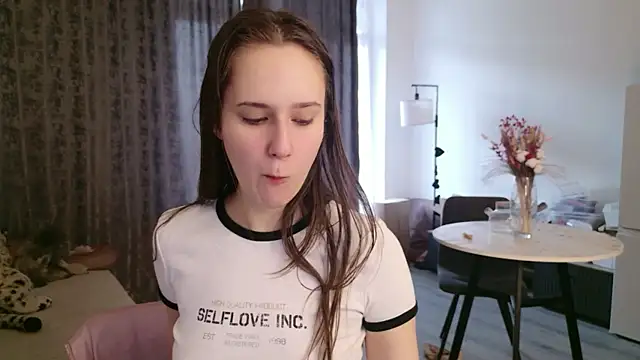 LucyRose3 online show from 04-04-26, 11:39