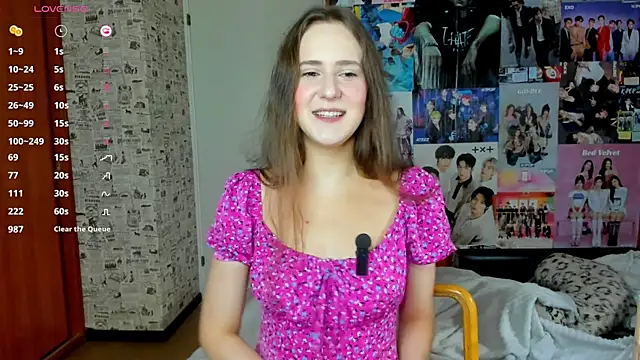 LucyRose3 online show from 10-06-25, 03:24