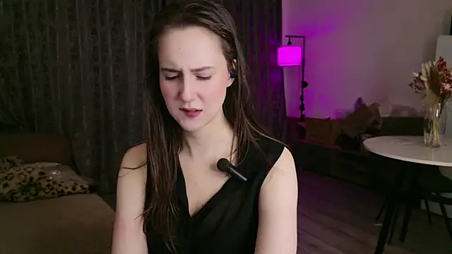 LucyRose3 online show from 04-13-26, 07:29