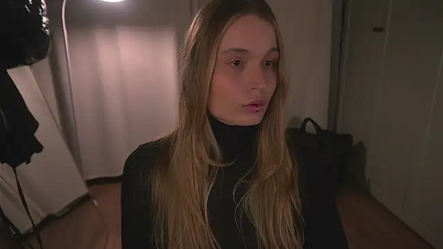 lisa schiele online show from 05-03-26, 08:01