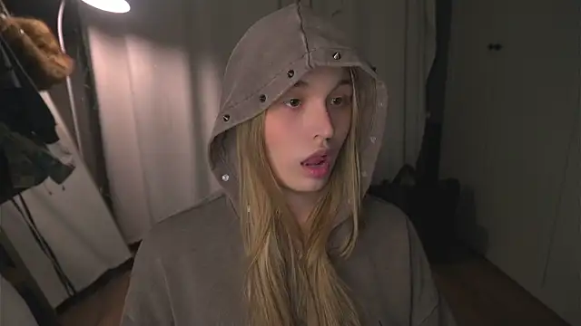 lisa schiele online show from 04-07-26, 08:21