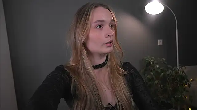 Snapshot of lisa_schiele chatting on 12-19-25, 08:33 lisa schiele online show from 12-19-25, 08:33