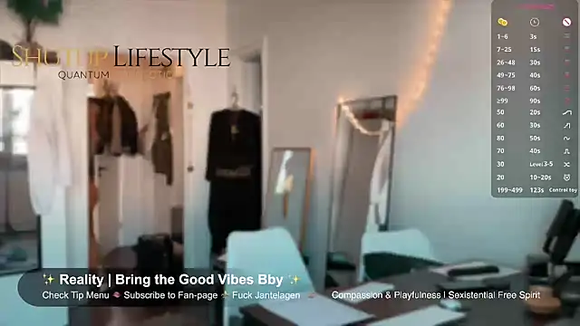 SwingWingWomanSweden online show from 05-19-26, 07:48