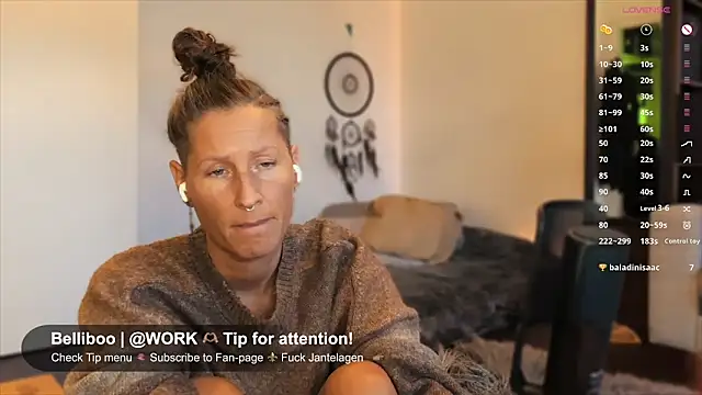 SwingWingWomanSweden online show from 11-29-25, 11:32