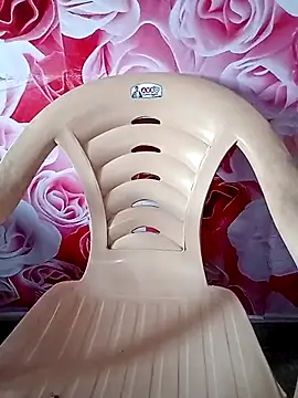 Snapshot of Mynidhiji chatting on 09-10-25, 08:13 Mynidhiji online show from 09-10-25, 08:13