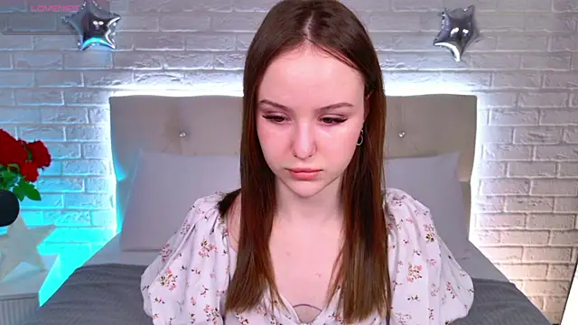 Snapshot of MarySparkle chatting on 06-20-26, 03:11 MarySparkle online show from 06-20-26, 03:11