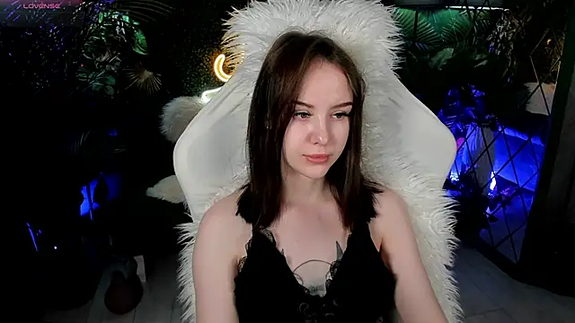 MarySparkle online show from 11-15-25, 03:21