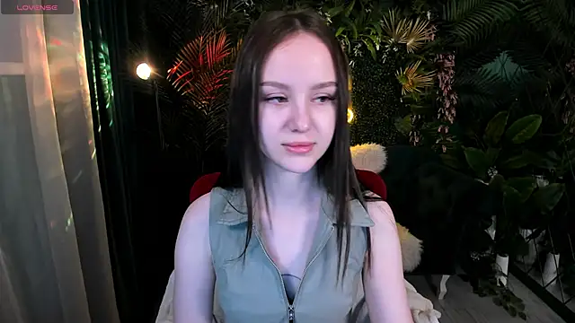 Snapshot of MarySparkle chatting on 09-17-25, 03:08 MarySparkle online show from 09-17-25, 03:08