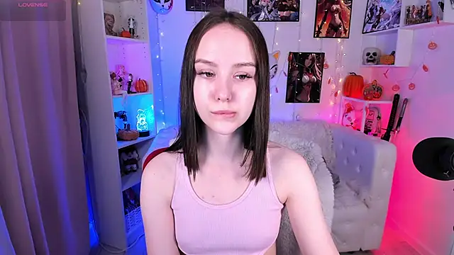 MarySparkle online show from 10-26-25, 03:40