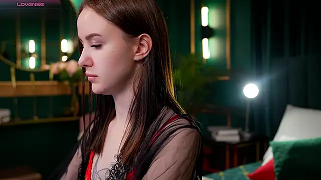 MarySparkle online show from 03-17-26, 04:15