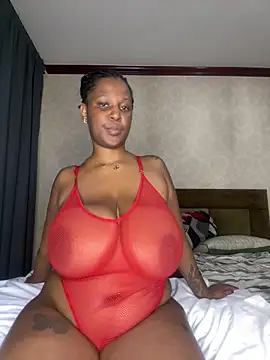 Snapshot of sexyBoobies98 chatting on 10-18-25, 08:33 sexyBoobies98 online show from 10-18-25, 08:33