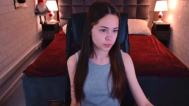 UliaNeer online show from 03-05-26, 05:04