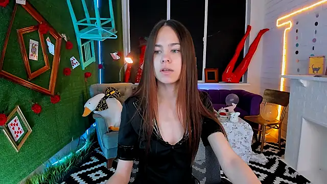 UliaNeer online show from 09-13-25, 05:07