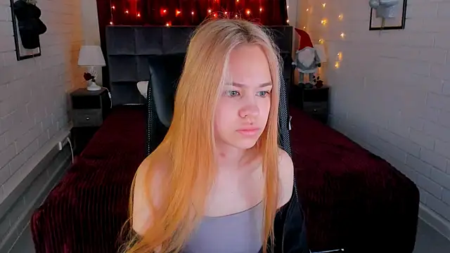 UliaNeer online show from 07-19-26, 05:05