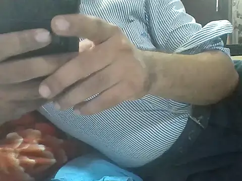 Snapshot of aarav_013 chatting on 09-27-25, 06:14 aarav 013 online show from 09-27-25, 06:14