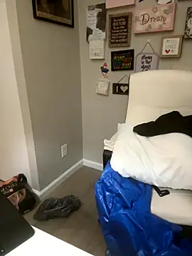 Juicystorm online show from 09-18-25, 02:25