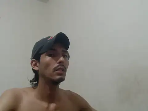 Snapshot of snackontime18 chatting on 06-16-26, 05:40 snackontime18 online show from 06-16-26, 05:40