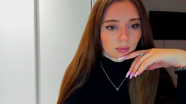 BeatriceAddams online show from 10-03-25, 01:34